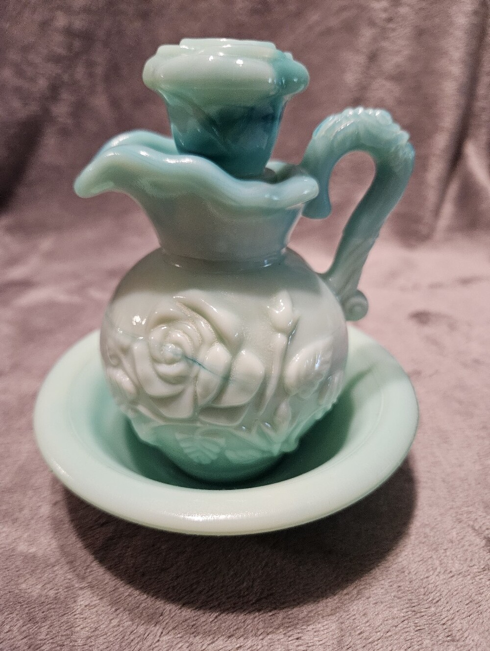 Vintage 1970s Avon "Victoriana" miniature wash basin and pitcher set.